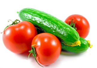 黃瓜和西紅柿可以同一天吃嗎 黃瓜和西紅柿一起吃會怎么樣