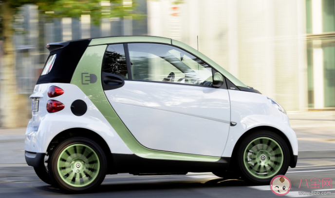 電動汽車應(yīng)該如何通過積水路段 ?涉水行駛后應(yīng)如何處理