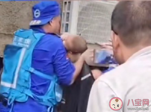 被埋女嬰母親遇難時保持托舉姿勢 母愛到底有多偉大