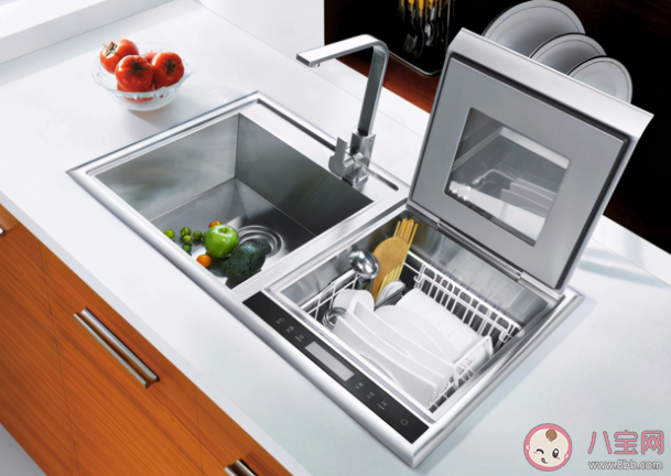 洗碗機什么都能洗嗎 洗碗機可以用洗潔精洗碗嗎 洗碗機什么都能洗嗎 洗碗機可以用洗潔精洗碗嗎