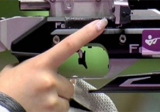 楊倩的同款珍珠美甲怎么做 珍珠美甲有哪些好看的款式