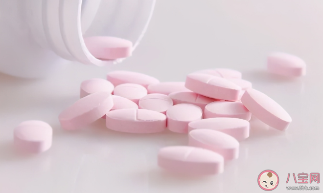 備孕吃葉酸的量應(yīng)該怎么把控 為什么備孕的時候要吃葉酸