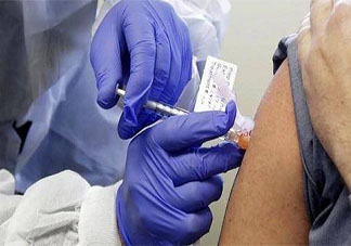 新冠病毒疫苗哪種更適合老年人 老年人接種疫苗前后需要停藥嗎