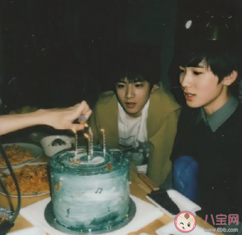 時代少年團新歌《傻瓜》歌詞是什么 《傻瓜》完整版歌詞在線聽歌