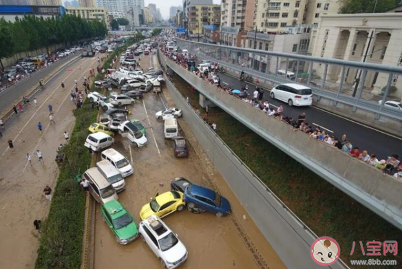 被鄭州暴雨淹沒的車后來都怎樣了 泡過水的車還有用嗎 被鄭州暴雨淹沒的車后來都怎樣了 泡過水的車還有用嗎