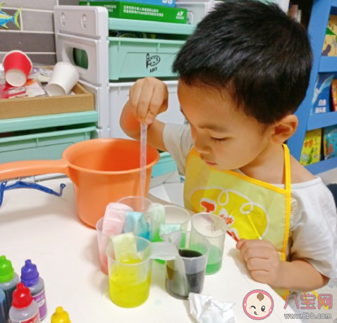 家長該不該給孩子布置課外作業(yè) 要給孩子額外布置作業(yè)嗎 家長該不該給孩子布置課外作業(yè) 要給孩子額外布置作業(yè)嗎