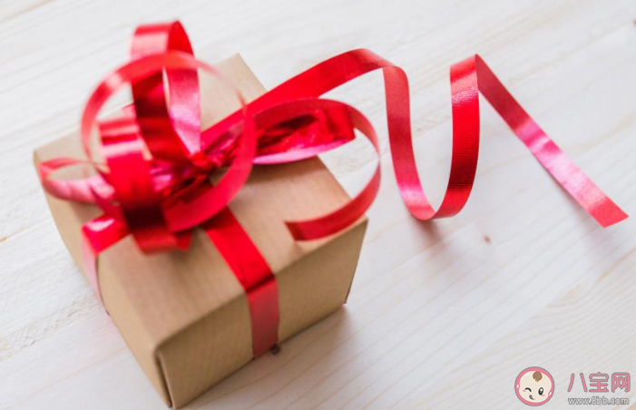 情侶七夕不互送禮物正常嗎 如何看待男友從來不送禮物