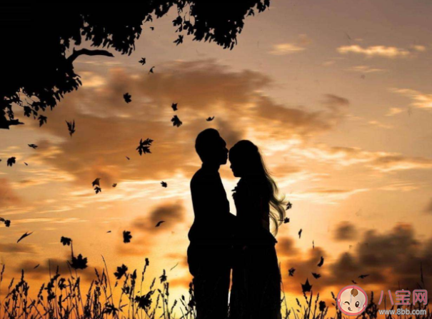 喜歡一個人有多細節(jié) 喜歡上一個人時的表現(xiàn)