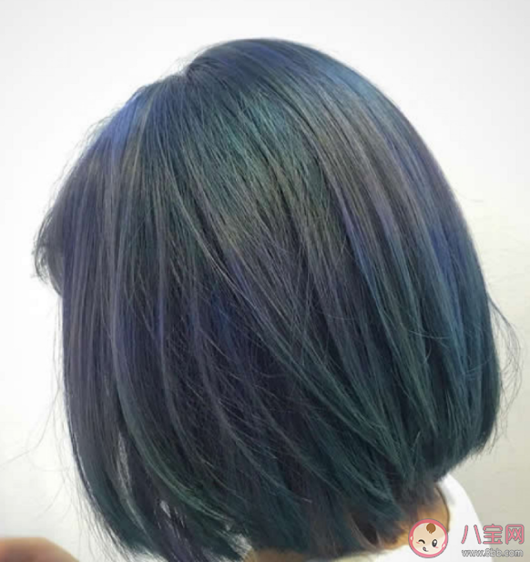 多久染一次頭發(fā)最合適 染發(fā)的具體危害有什么