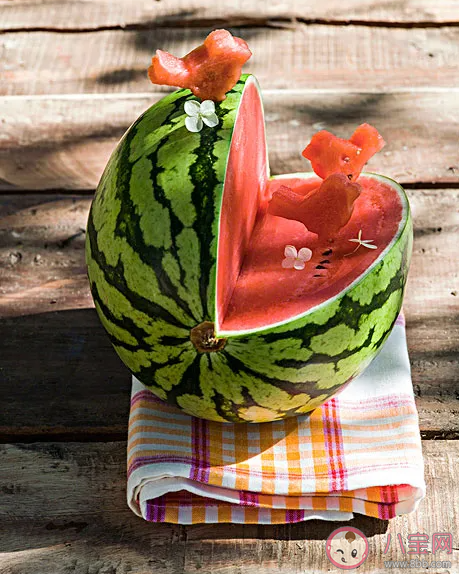 螞蟻莊園西瓜瓜心中間的部分特別甜是因為什么 8月20日問題正確答案 螞蟻莊園西瓜瓜心中間的部分特別甜是因為什么 8月20日問題正確答案