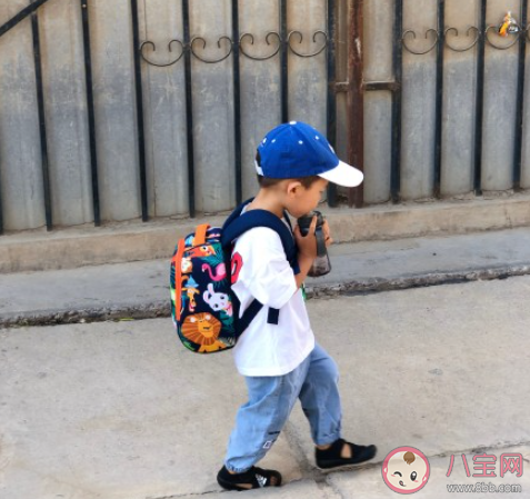 當了媽媽你后悔了嗎 成為母親后是否后悔了 當了媽媽你后悔了嗎 成為母親后是否后悔了