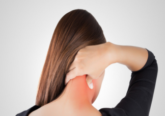 脖子不舒服轉(zhuǎn)脖子有風險嗎 脖子后面不舒服做什么運動能緩解