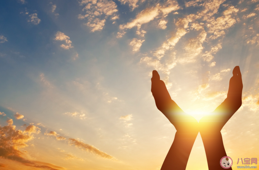 你讀過(guò)最心動(dòng)的句子是什么 令人心動(dòng)的經(jīng)典美文文案 你讀過(guò)最心動(dòng)的句子是什么 令人心動(dòng)的經(jīng)典美文文案