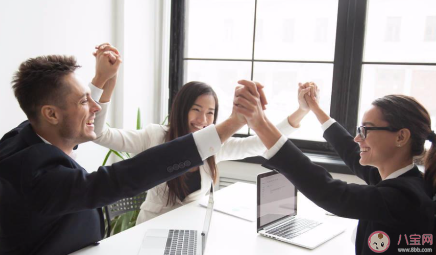 如何消除人際交往中的距離感 怎樣拉近人與人之間的距離 如何消除人際交往中的距離感 怎樣拉近人與人之間的距離