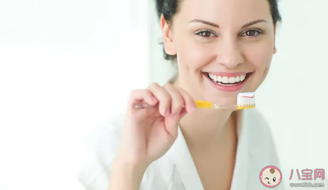 長期不刷牙會引發肺炎嗎 刷牙最重要的是刷哪里