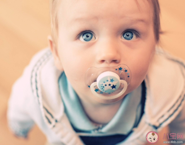 什么情況下給寶寶用安撫奶嘴 幫寶寶戒除安撫奶嘴怎么安慰鼓勵 什么情況下給寶寶用安撫奶嘴 幫寶寶戒除安撫奶嘴怎么安慰鼓勵