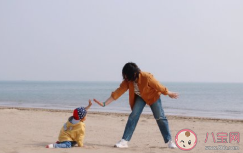 究竟該不該當(dāng)全職媽媽 當(dāng)全職媽媽是幸福還是辛苦 究竟該不該當(dāng)全職媽媽 當(dāng)全職媽媽是幸福還是辛苦