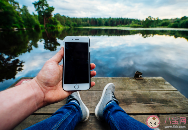 電子屏幕是如何傷害視力的 每天盯電子屏難受怎么做對眼睛好 電子屏幕是如何傷害視力的 每天盯電子屏難受怎么做對眼睛好