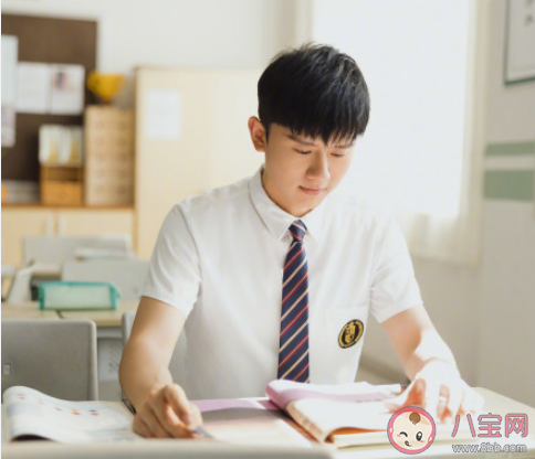 張杰新歌《看吶看》歌詞是什么 《看吶看》完整版歌詞在線聽歌