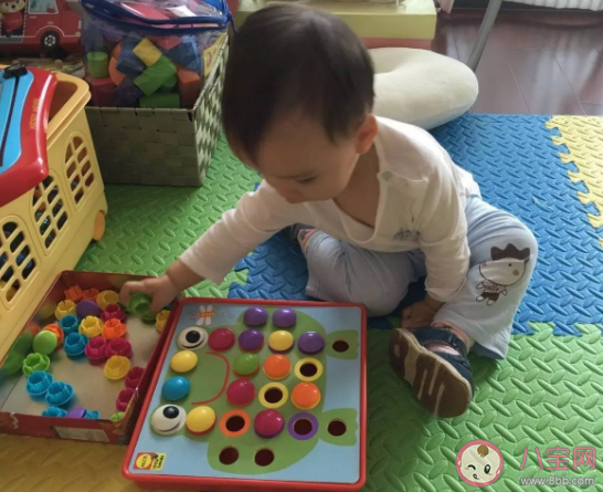 給孩子玩益智玩具會消耗專注力嗎 聲光電類益智玩具對孩子有什么影響 給孩子玩益智玩具會消耗專注力嗎 聲光電類益智玩具對孩子有什么影響