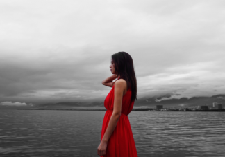 人為什么會自我封閉 如何避免自我封閉打開生活