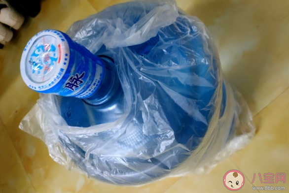 桶裝水為什么可以放很久 買桶裝水怎么避坑安全 桶裝水為什么可以放很久 買桶裝水怎么避坑安全
