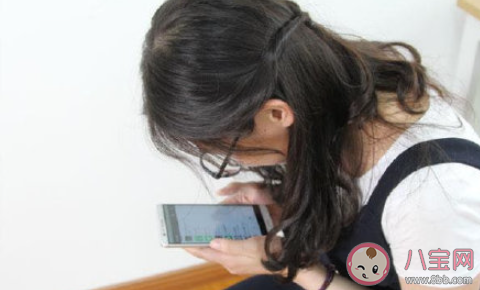 手機輻射對人體到底有沒有害 每天玩手機多長時間合適