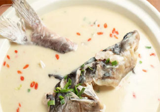 如何燉出奶白鮮美的魚湯 魚湯怎么做好喝