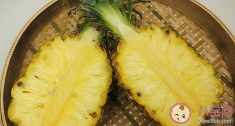 為什么菠蘿得泡鹽水里 辣椒和醬油拌菠蘿好吃嗎 為什么菠蘿得泡鹽水里 辣椒和醬油拌菠蘿好吃嗎