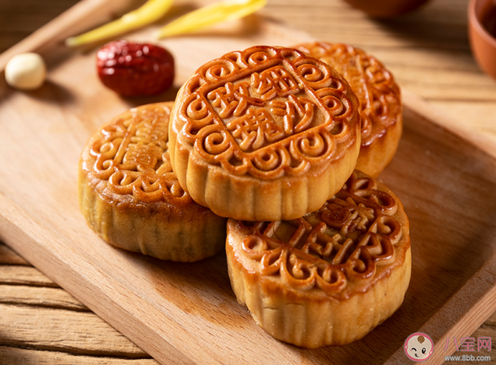 食用月餅一天別超過一百克 哪些人要少吃月餅