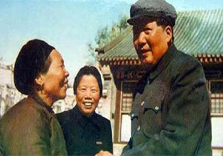 紀(jì)念毛澤東同志逝世45周年文案說(shuō)說(shuō) 紀(jì)念一代偉人毛澤東的句子