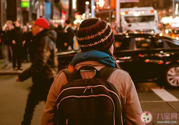 在外地上學(xué)的無奈時刻 一個人身在他鄉(xiāng)有哪些無奈 在外地上學(xué)的無奈時刻 一個人身在他鄉(xiāng)有哪些無奈