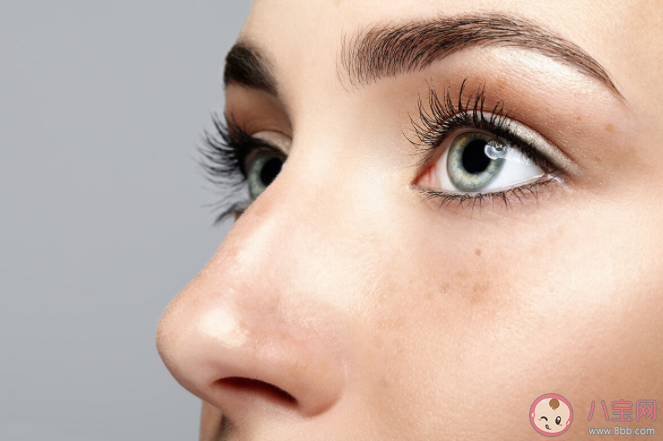 老年斑多大年紀(jì)的人長(zhǎng)算正常 如何改善長(zhǎng)斑的問(wèn)題 老年斑多大年紀(jì)的人長(zhǎng)算正常 如何改善長(zhǎng)斑的問(wèn)題