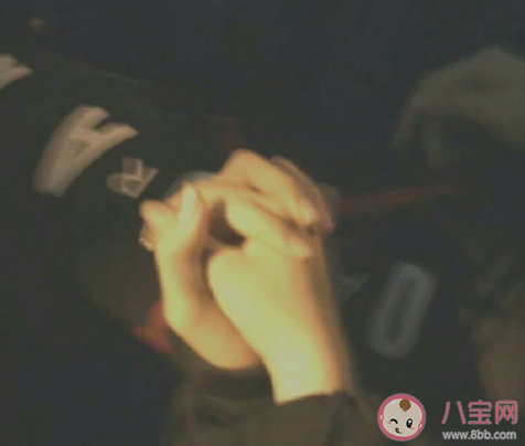 如何擺脫對戀人的過度依賴 戀愛中過度依賴戀人怎么辦 如何擺脫對戀人的過度依賴 戀愛中過度依賴戀人怎么辦