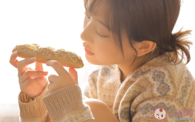 對父母報喜不報憂正確嗎 為什么很多人習慣報喜不報憂 對父母報喜不報憂正確嗎 為什么很多人習慣報喜不報憂