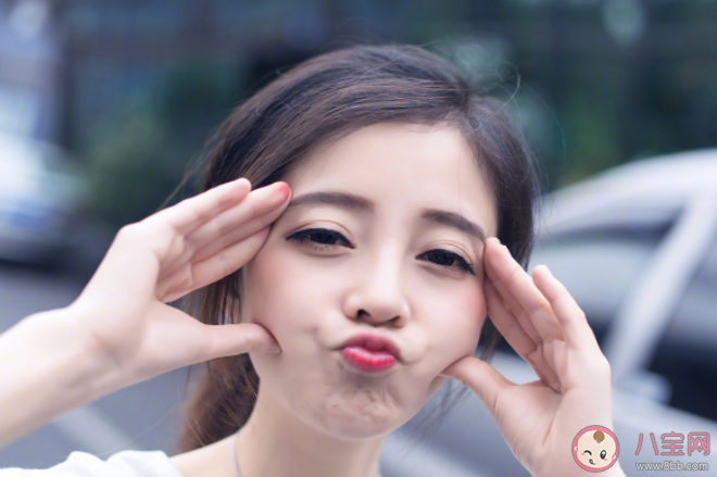 幽默是女生戀愛的加分項嗎 幽默的女性會被異性認為是不性感嗎 幽默是女生戀愛的加分項嗎 幽默的女性會被異性認為是不性感嗎