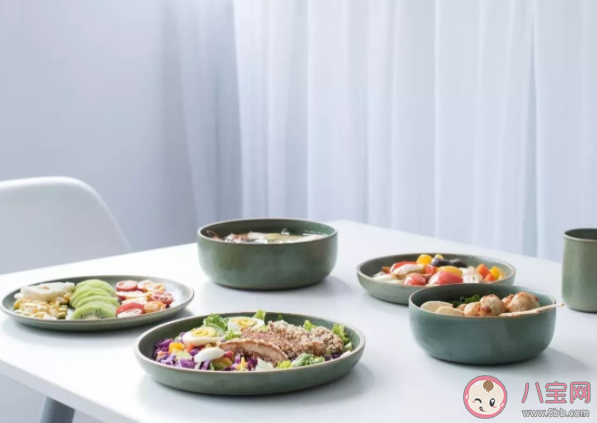 剖宮產術前術后怎么吃不那么疼 剖宮產哪些食物要謹慎食用