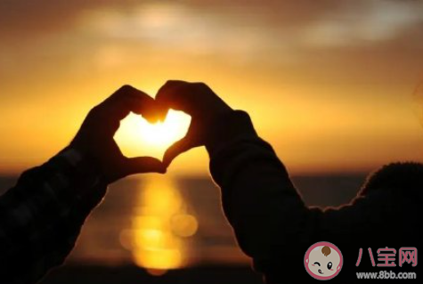 戀愛和工作沖突嗎 如何平衡戀愛和工作 戀愛和工作沖突嗎 如何平衡戀愛和工作