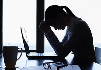 情緒低落找人傾訴還是自我消化 感覺情緒低落的時候該怎么辦