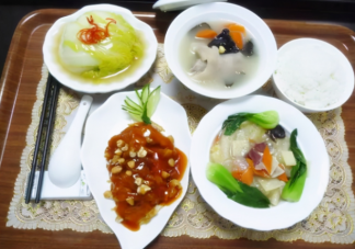 剖宮產術前術后怎么吃不那么疼 剖宮產哪些食物要謹慎食用