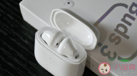 入耳式耳機(jī)和半入耳式哪個(gè)更好 兩者之間有怎樣的區(qū)別