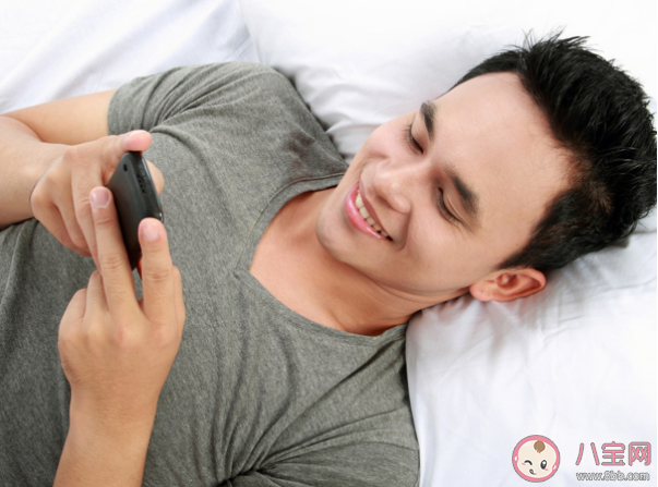 異性朋友發生越界行為能補救嗎 異性之間什么行為是越界了