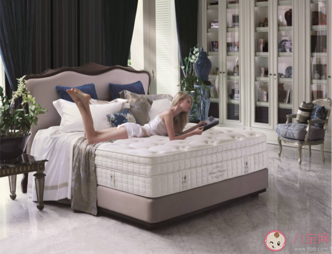 睡硬床是護腰還是傷腰 腰不好的人怎么選床墊
