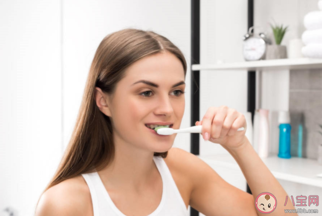 睡前偷偷吃一口還要再刷牙嗎 睡前不刷牙可以嗎