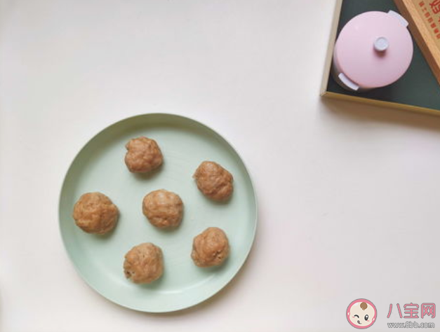 寶寶什么時候可以吃肉類輔食 寶寶每天吃多少肉類輔食