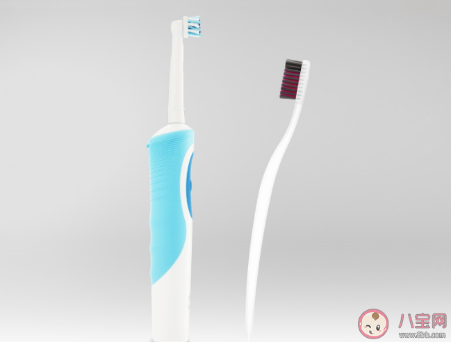 電動(dòng)牙刷比普通牙刷刷得更干凈嗎 電動(dòng)牙刷能去除牙結(jié)石嗎