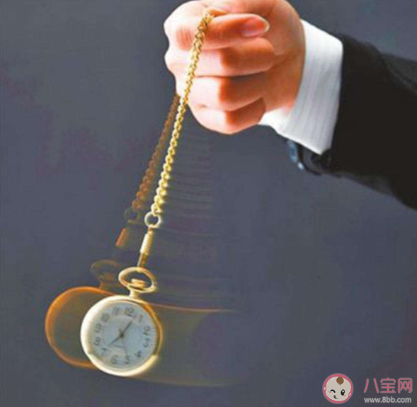 為什么催眠時行為會不受控 催眠對身體有沒有傷害 為什么催眠時行為會不受控 催眠對身體有沒有傷害