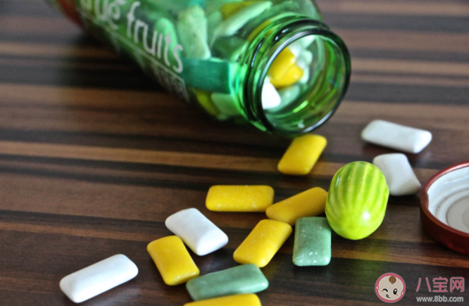 經(jīng)常嚼口香糖會讓臉變大嗎 嚼口香糖時間不宜超過多久