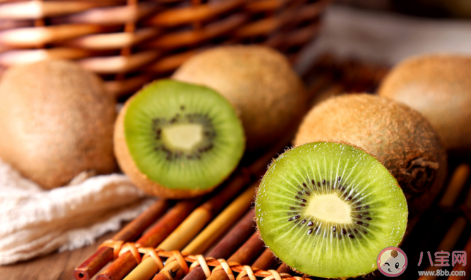 進口的獼猴桃為什么比國產的貴10倍 買獼猴桃哪種顏色好