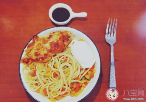 只要超過8小時就是隔夜飯 吃不完的菜應該如何保存 只要超過8小時就是隔夜飯 吃不完的菜應該如何保存